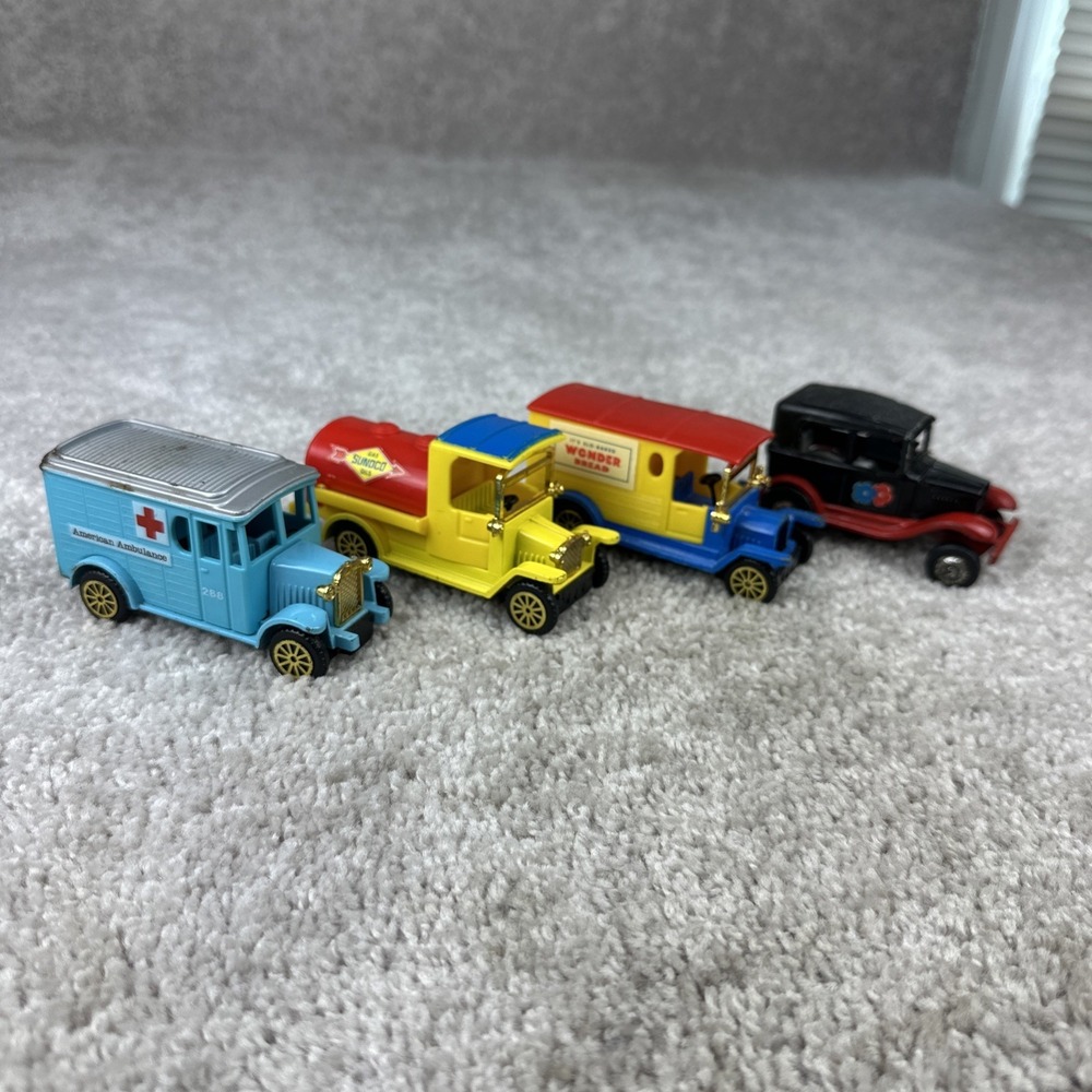 Lot of 4 Vintage Diecast Vehicles‎ Sunoco Gas Oils Wonder Bread Ambulance